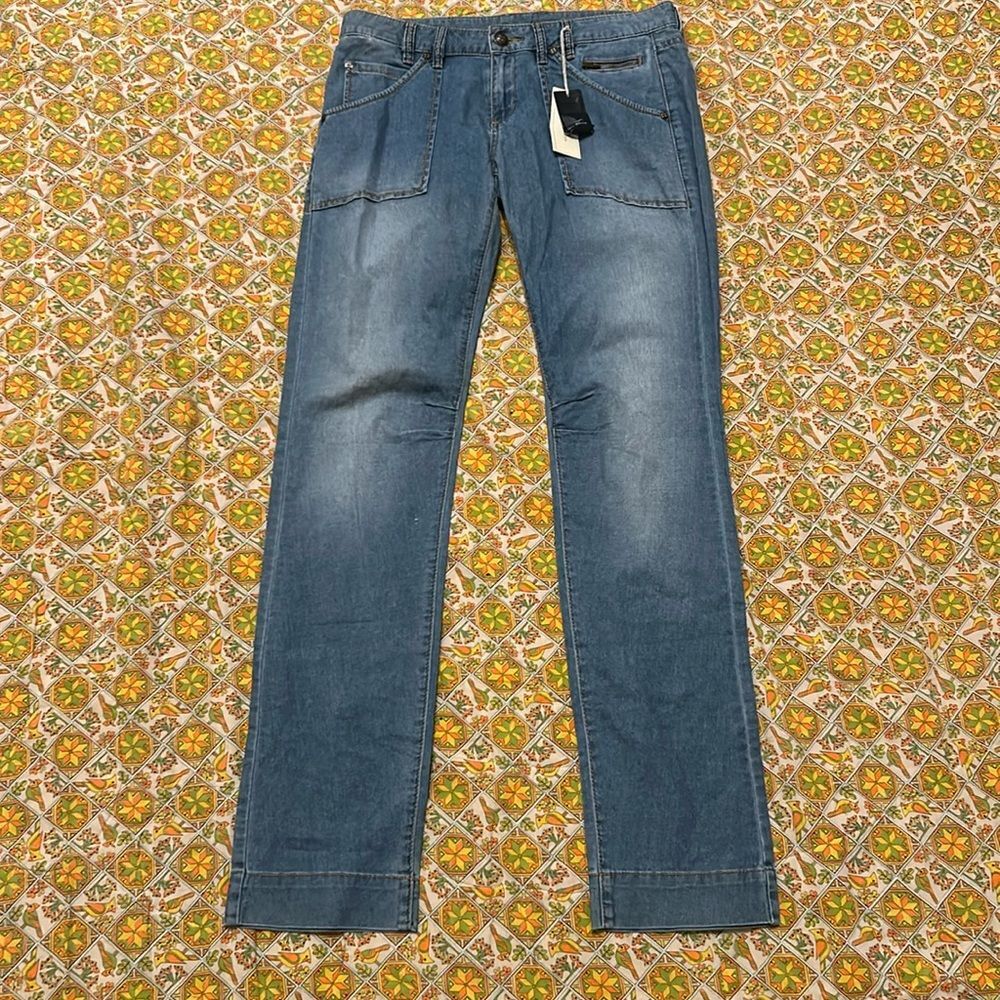 NEW BCBGMaxAzria Slim Fit Blue Jeans Size 31